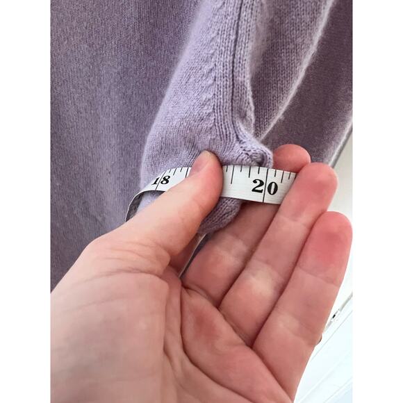 Charter Club Women's P M 100% Cashmere Sweater Purple V Neck Academia FLAWS - Picture 6 of 11